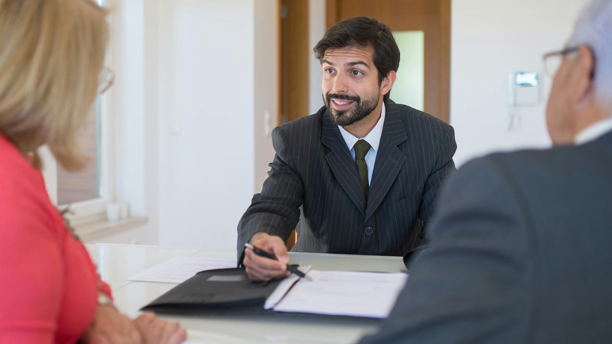 ASESOR-INMOBILIARIO-O-AGENTE-INMOBILIARIO